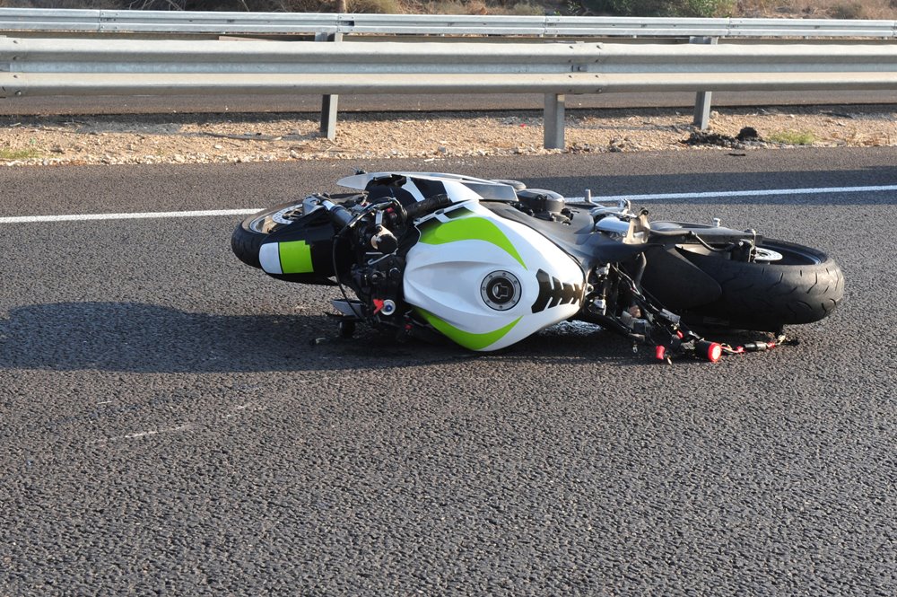 Louisville, KY - Motorcyclist Critically Injured in Wreck on Dixie Hwy near Dixie Garden Dr